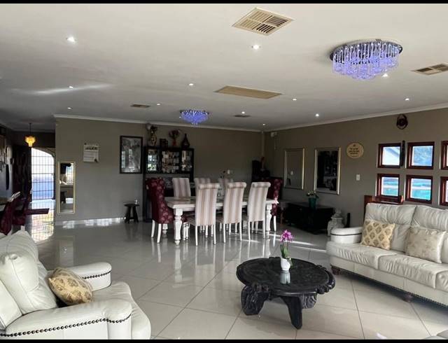3 BEDROOM HOUSE FOR SALE IN NORTHDENE
